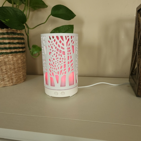 Gorgeous Forrest Diffuser - Picture 2 of 3